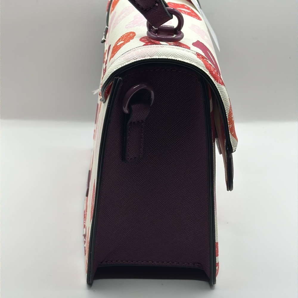 Aldo valentine kisses White and Red Satchel with Lip Print - Picture 5 of 11